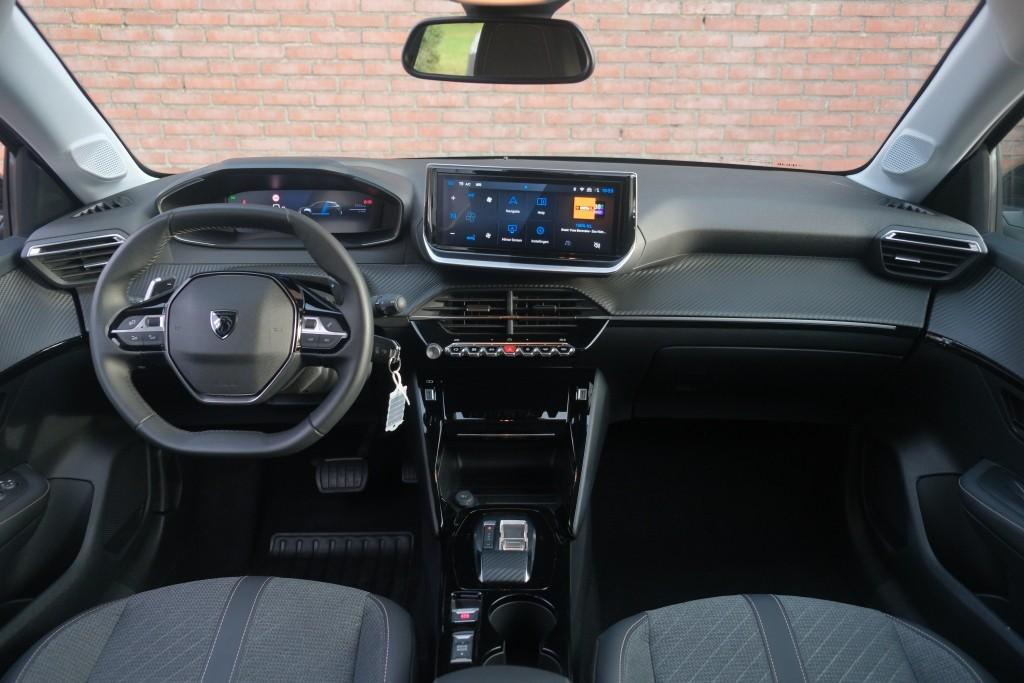 Peugeot 208 1.2 Hybrid 110pk e-DCS6 Allure | Navi | App Connect | Climate | Cruise | Camera | Blind Spot | PDC afbeelding 7