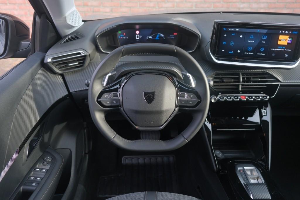 Peugeot 208 1.2 Hybrid 110pk e-DCS6 Allure | Navi | App Connect | Climate | Cruise | Camera | Blind Spot | PDC afbeelding 14