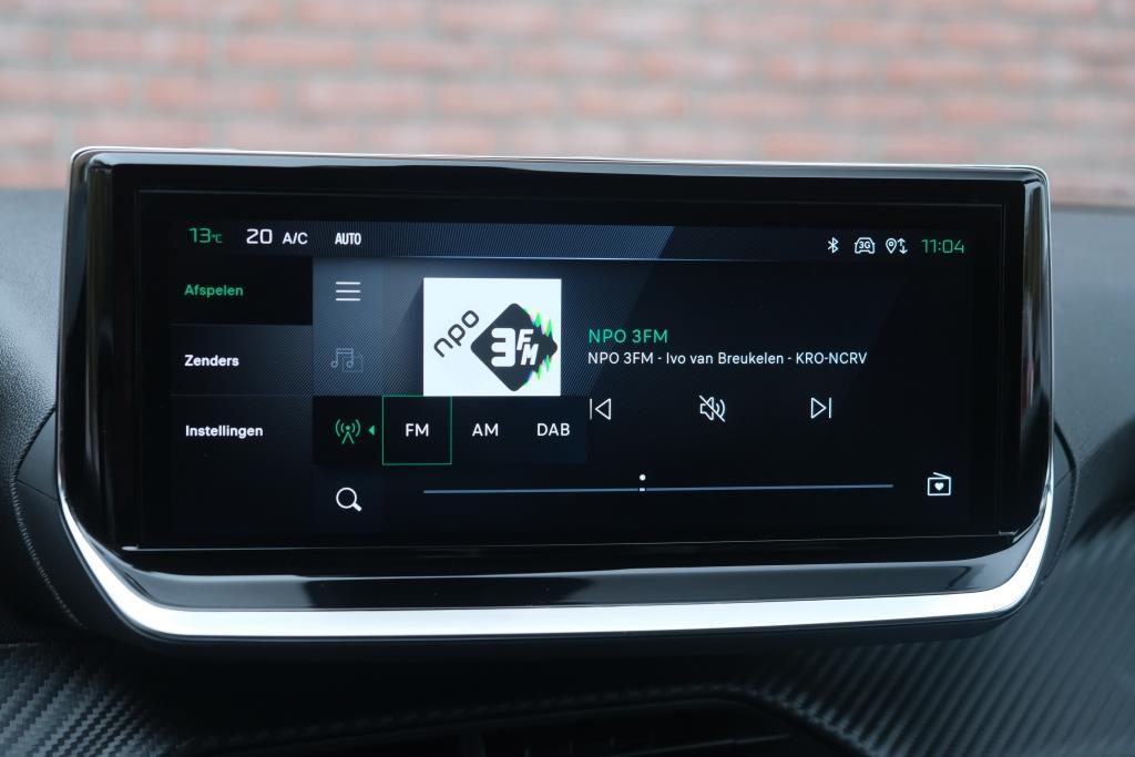 Peugeot 208 1.2 Hybrid 110pk e-DCS6 Allure | Navi | App Connect | Climate | Cruise | Camera | Blind Spot | PDC afbeelding 17