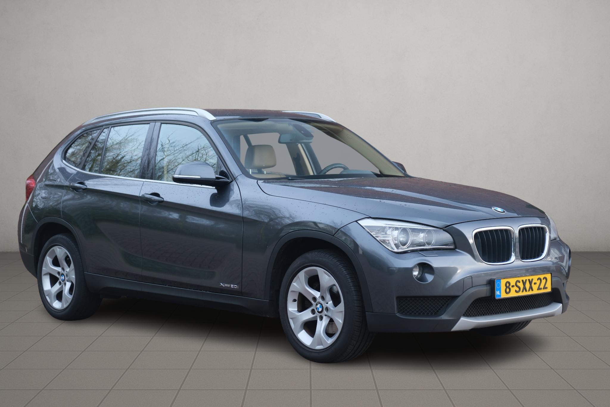 BMW X1 xDrive20i 184pk Aut. High Executive | Navi | Climate | Cruise | Xenon | Stoelverwarming | Leder | PDC afbeelding 1