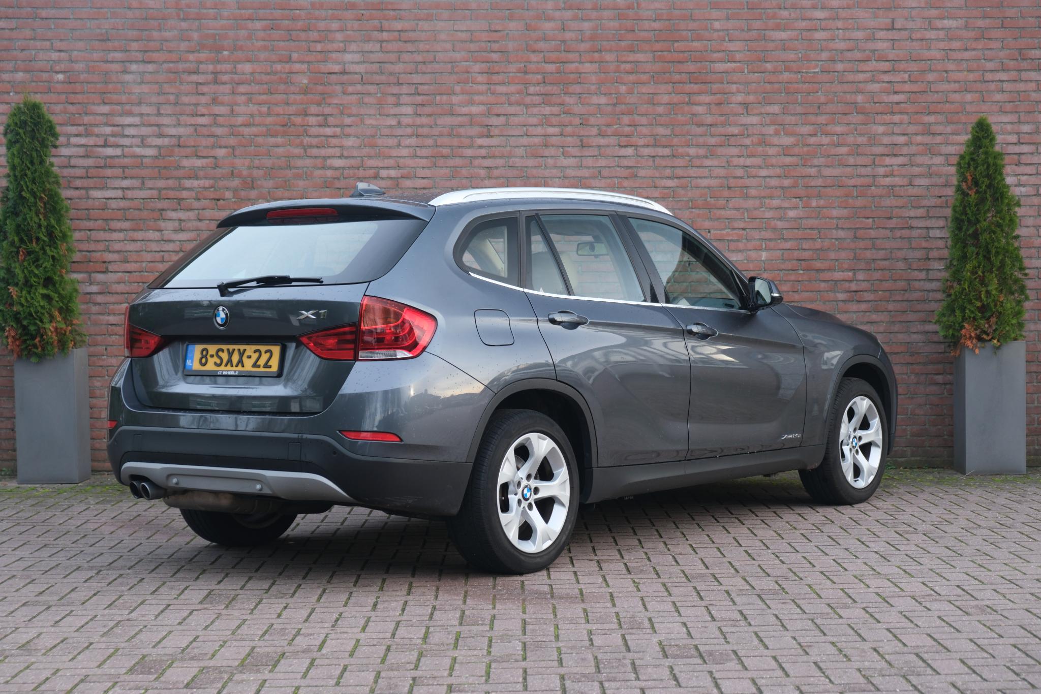 BMW X1 xDrive20i 184pk Aut. High Executive | Navi | Climate | Cruise | Xenon | Stoelverwarming | Leder | PDC afbeelding 33
