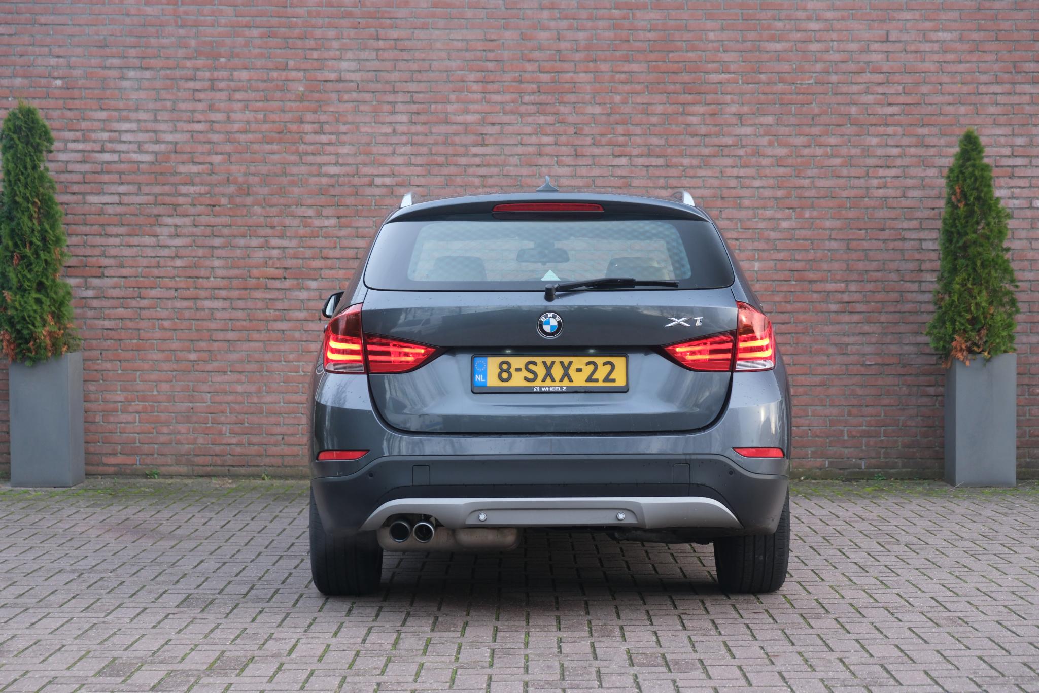 BMW X1 xDrive20i 184pk Aut. High Executive | Navi | Climate | Cruise | Xenon | Stoelverwarming | Leder | PDC afbeelding 35