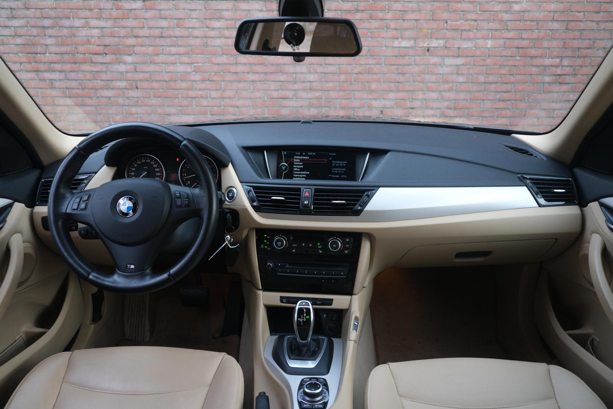 BMW X1 xDrive20i 184pk Aut. High Executive | Navi | Climate | Cruise | Xenon | Stoelverwarming | Leder | PDC afbeelding 8