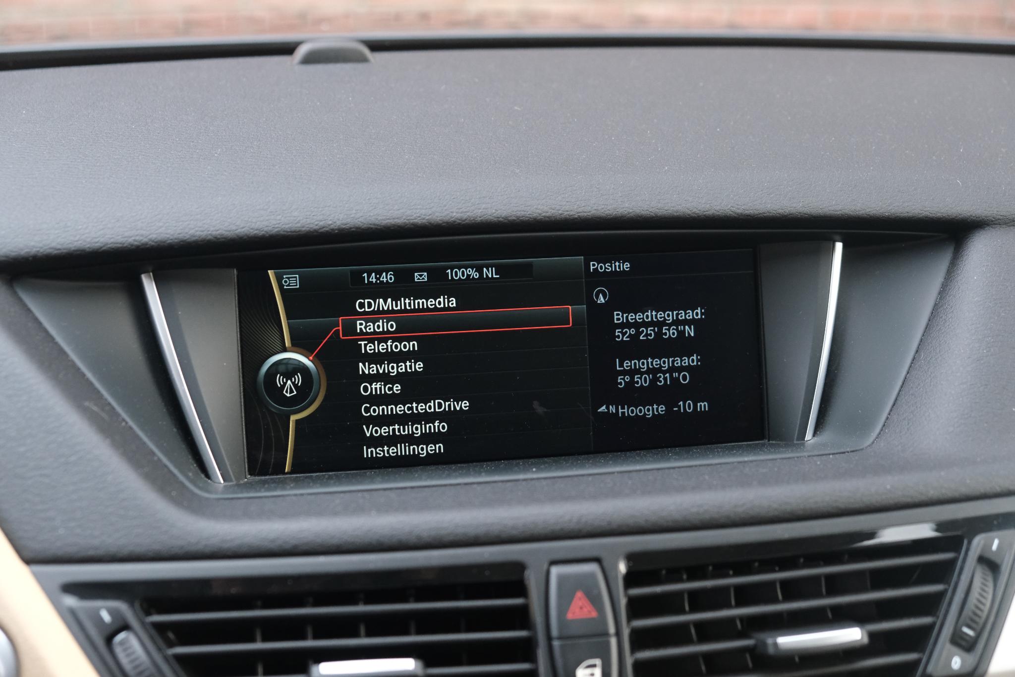 BMW X1 xDrive20i 184pk Aut. High Executive | Navi | Climate | Cruise | Xenon | Stoelverwarming | Leder | PDC afbeelding 17