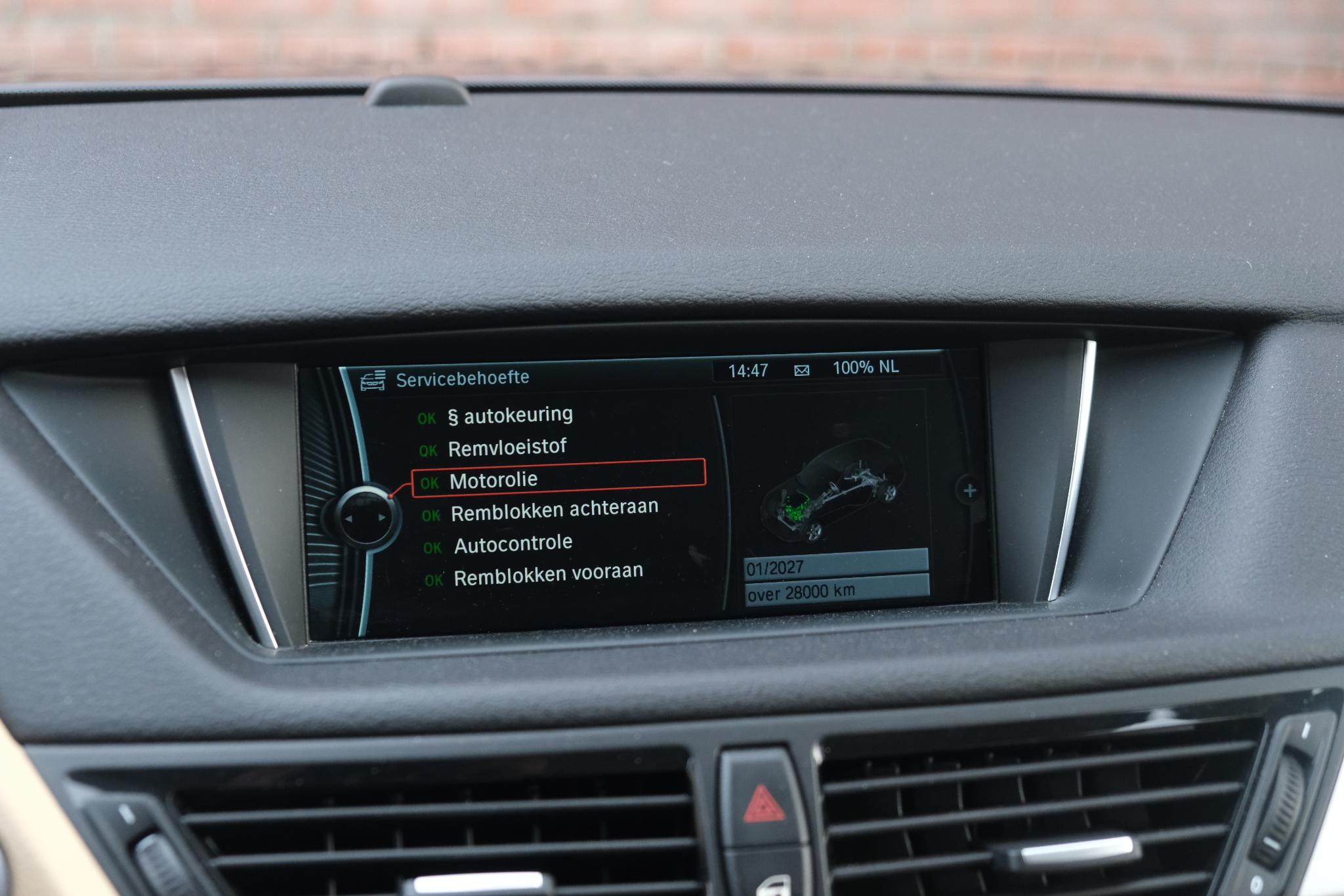 BMW X1 xDrive20i 184pk Aut. High Executive | Navi | Climate | Cruise | Xenon | Stoelverwarming | Leder | PDC afbeelding 20