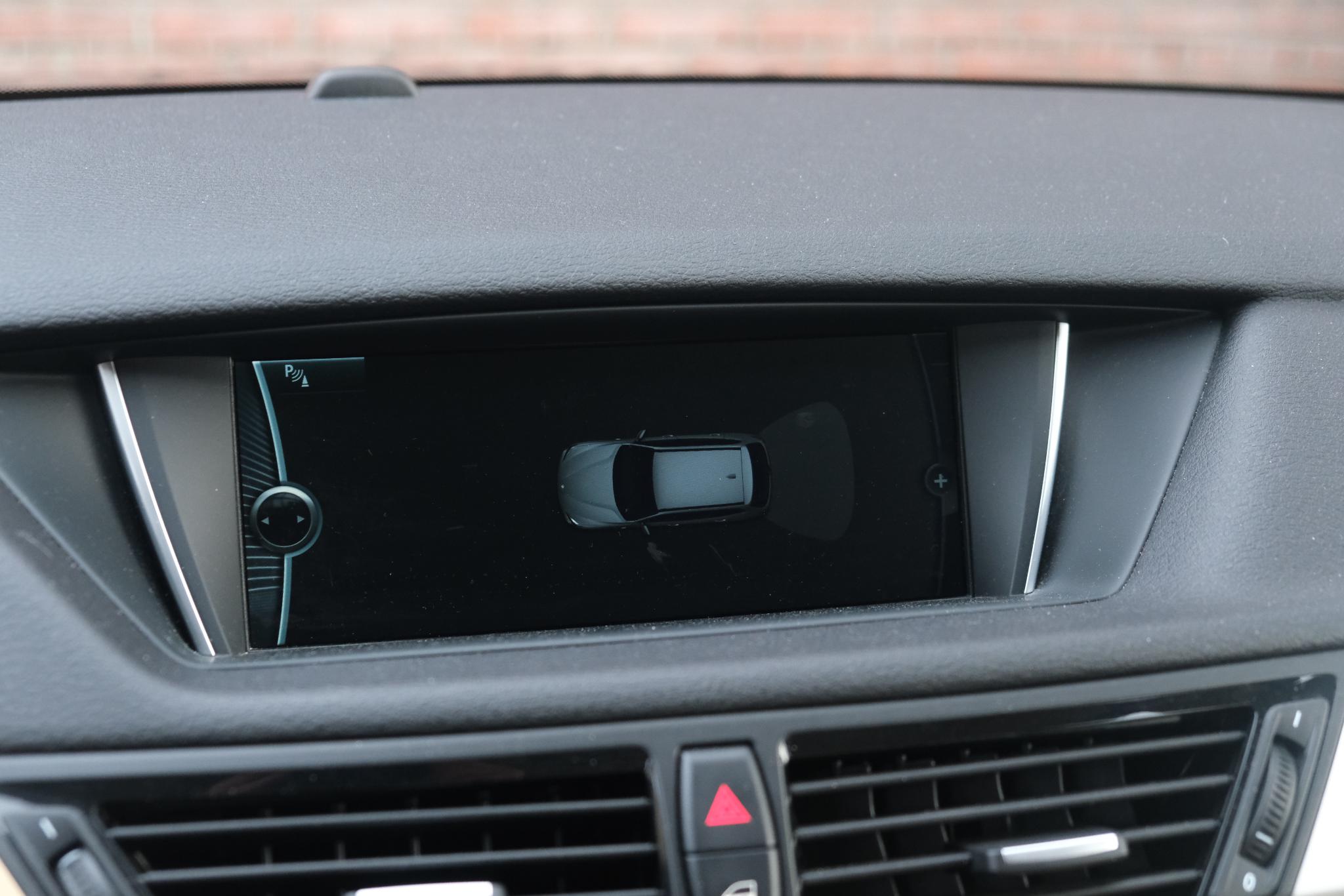 BMW X1 xDrive20i 184pk Aut. High Executive | Navi | Climate | Cruise | Xenon | Stoelverwarming | Leder | PDC afbeelding 21