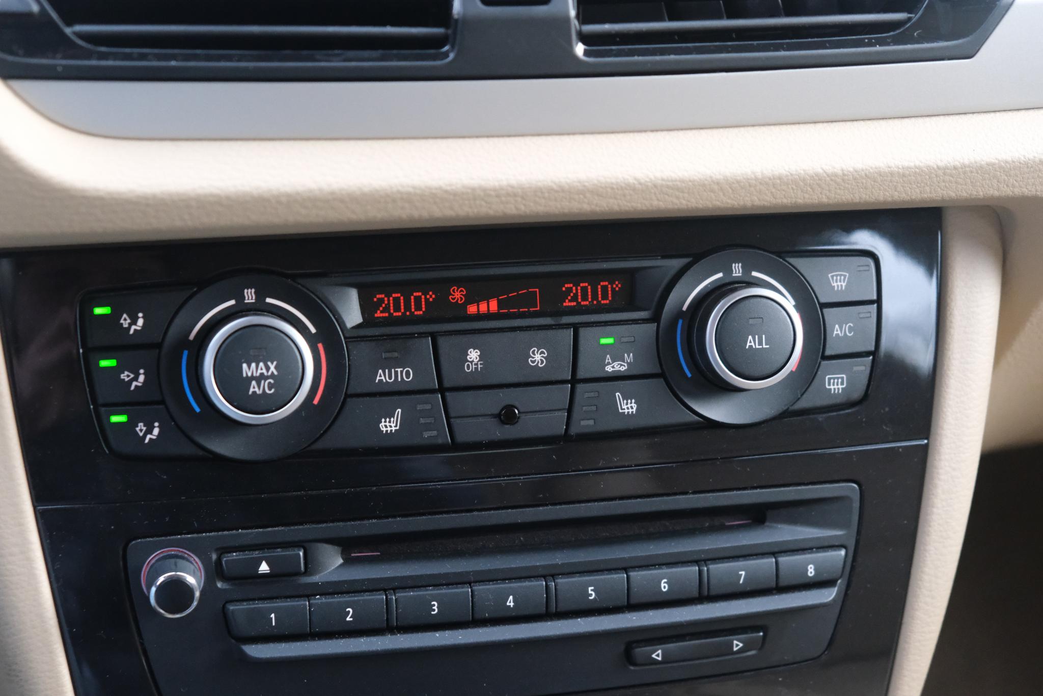 BMW X1 xDrive20i 184pk Aut. High Executive | Navi | Climate | Cruise | Xenon | Stoelverwarming | Leder | PDC afbeelding 23