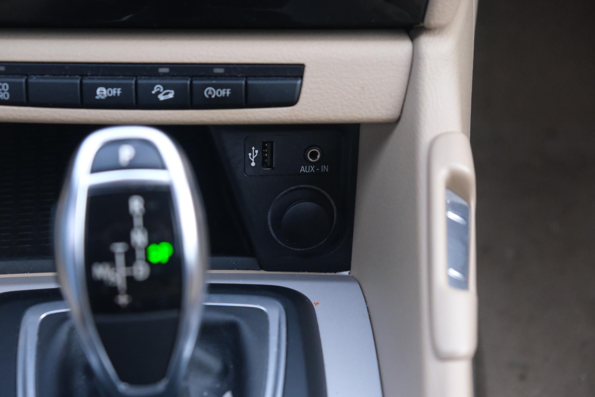 BMW X1 xDrive20i 184pk Aut. High Executive | Navi | Climate | Cruise | Xenon | Stoelverwarming | Leder | PDC afbeelding 26