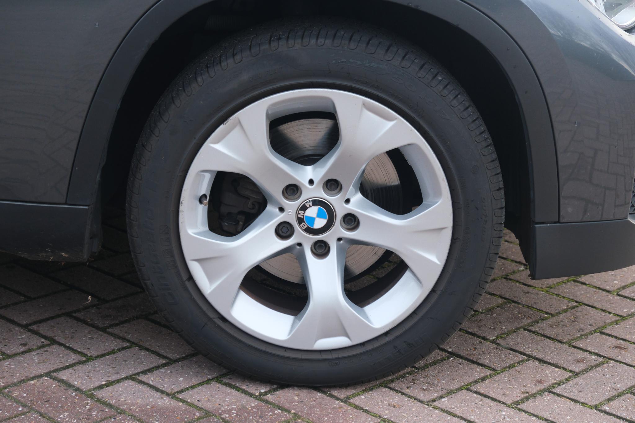 BMW X1 xDrive20i 184pk Aut. High Executive | Navi | Climate | Cruise | Xenon | Stoelverwarming | Leder | PDC afbeelding 31