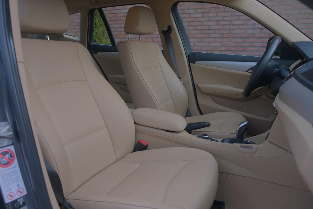 BMW X1 xDrive20i 184pk Aut. High Executive | Navi | Climate | Cruise | Xenon | Stoelverwarming | Leder | PDC afbeelding 6