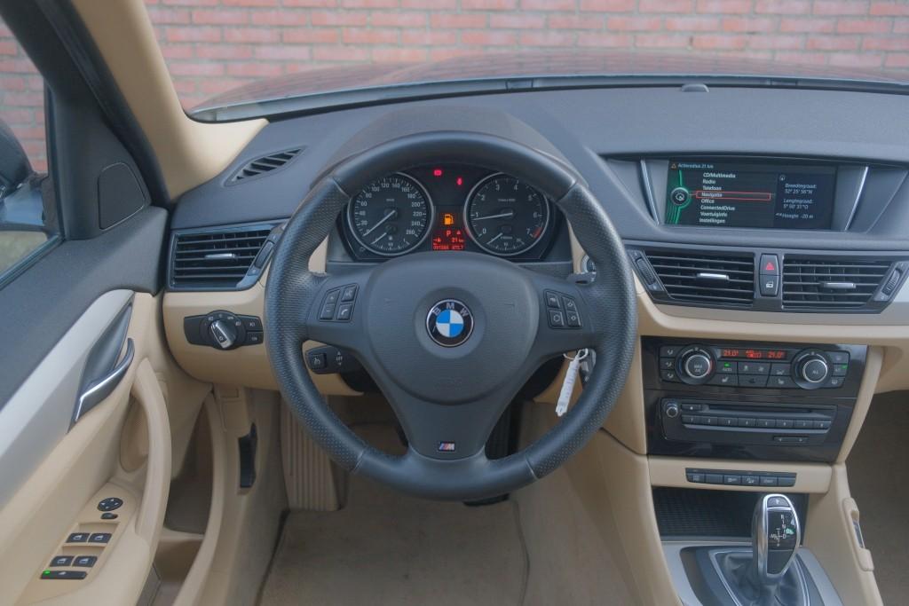 BMW X1 xDrive20i 184pk Aut. High Executive | Navi | Climate | Cruise | Xenon | Stoelverwarming | Leder | PDC afbeelding 15