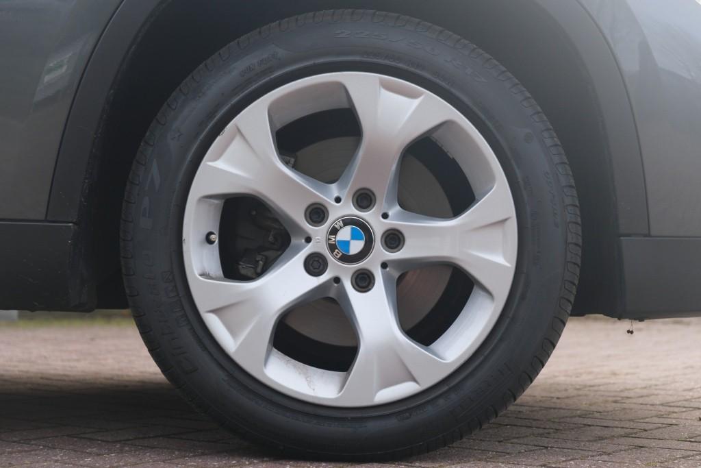 BMW X1 xDrive20i 184pk Aut. High Executive | Navi | Climate | Cruise | Xenon | Stoelverwarming | Leder | PDC afbeelding 29