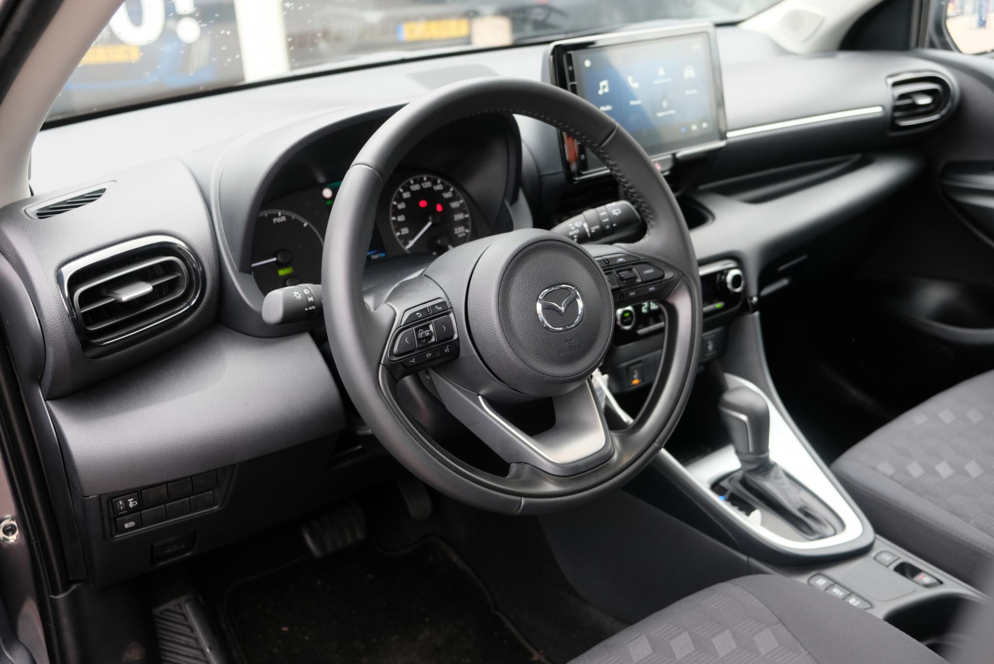 Mazda 2 Hybrid 1.5 116pk CVT Centre-line | App Connect | Climate | Adaptive Cruise | Camera | Stoelverwarming afbeelding 4