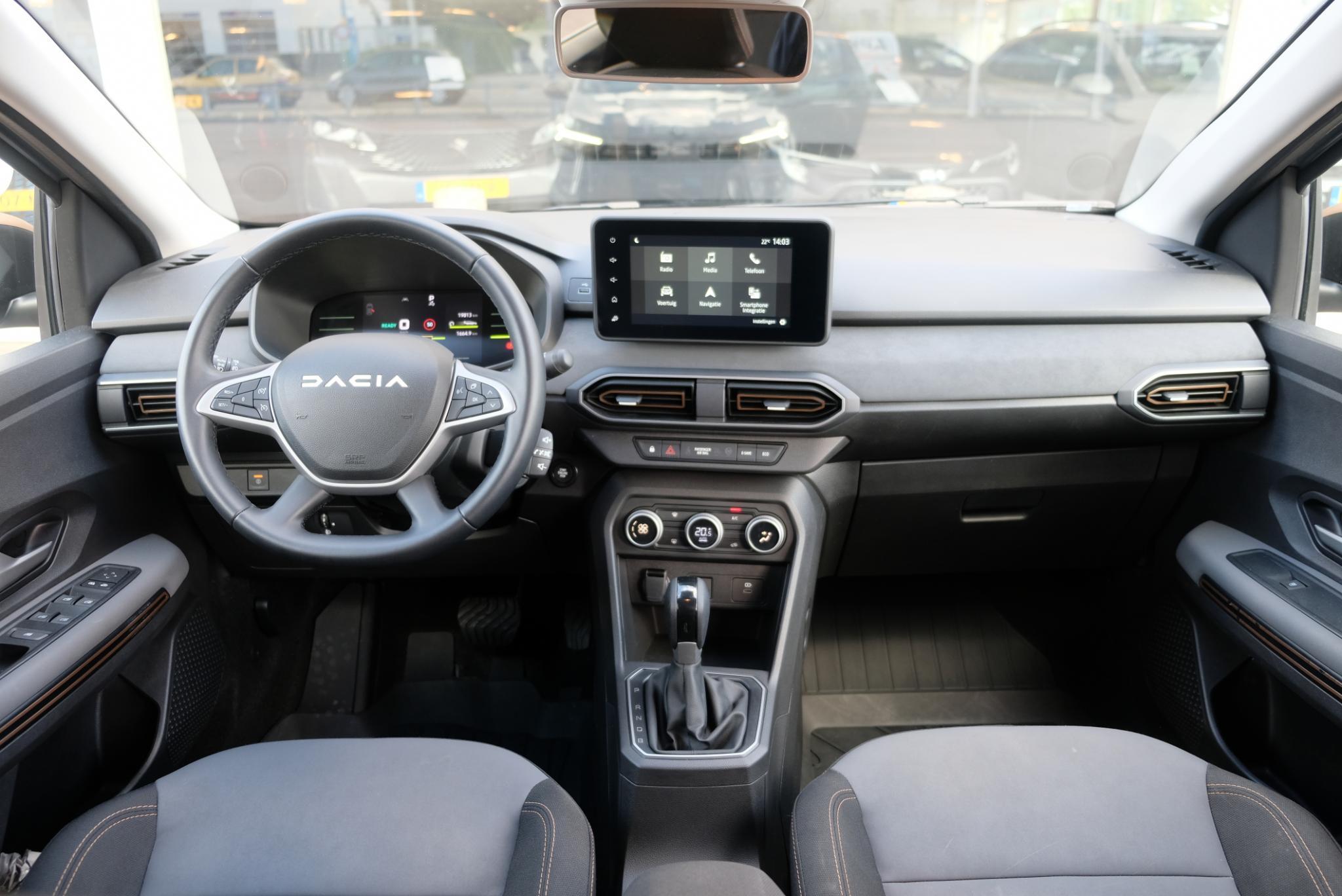 Dacia Jogger 1.6 Hybrid 140pk Aut. Extreme 7p. | Navi | App Connect | Climate | Cruise | Camera | Keyless | Blind Spot | PDC afbeelding 2