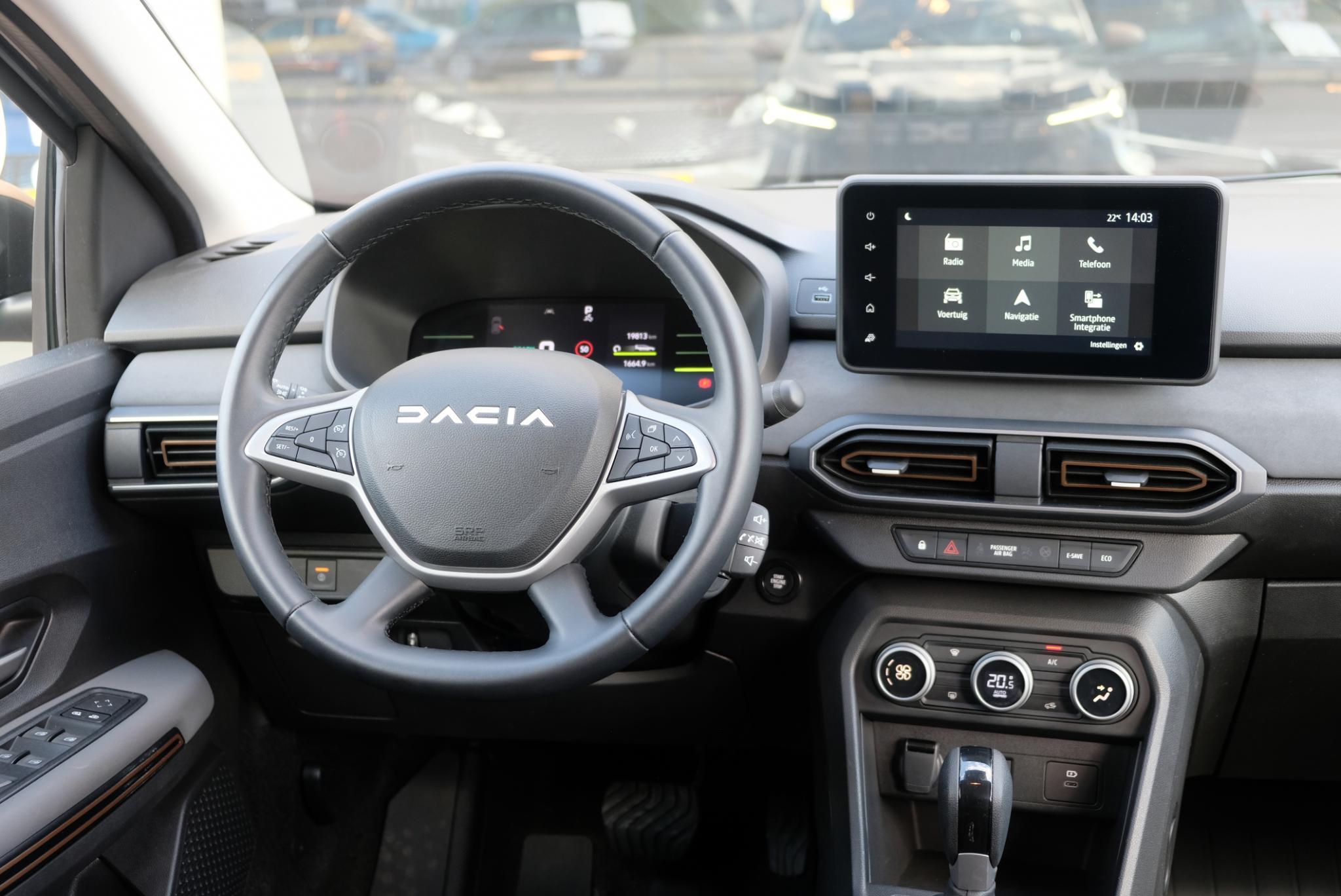 Dacia Jogger 1.6 Hybrid 140pk Aut. Extreme 7p. | Navi | App Connect | Climate | Cruise | Camera | Keyless | Blind Spot | PDC afbeelding 6