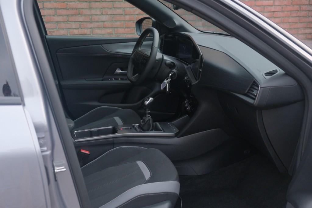 Opel Mokka 1.2 Turbo 100pk GS | Nieuw Model ! | App Connect | Climate | Cruise | Camera | PDC | Winter Pakket afbeelding 4