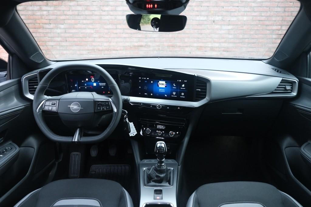 Opel Mokka 1.2 Turbo 100pk GS | Nieuw Model ! | App Connect | Climate | Cruise | Camera | PDC | Winter Pakket afbeelding 6