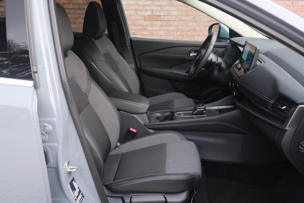 Nissan QASHQAI 1.3 MHEV 158pk Xtronic N-Connecta | Navi | App Connect | Adaptive Cruise | Keyless | 360° Camera | Elektrische Achterklep | Cold Pack afbeelding 4