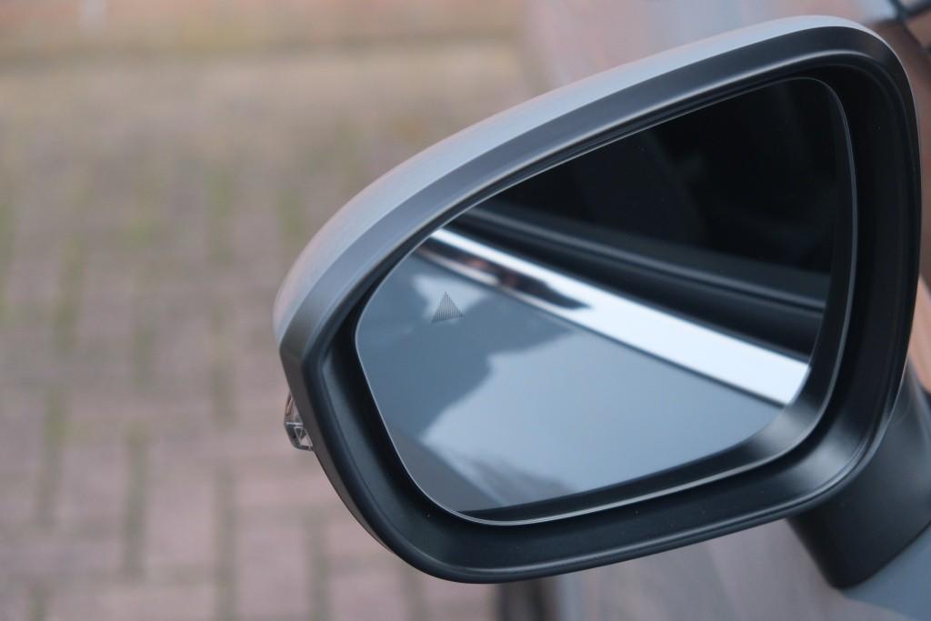 Nissan QASHQAI 1.3 MHEV 158pk Xtronic N-Connecta | Navi | App Connect | Adaptive Cruise | Keyless | 360° Camera | Elektrische Achterklep | Cold Pack afbeelding 28