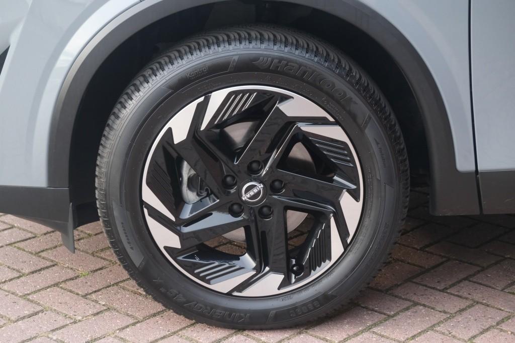 Nissan QASHQAI 1.3 MHEV 158pk Xtronic N-Connecta | Navi | App Connect | Adaptive Cruise | Keyless | 360° Camera | Elektrische Achterklep | Cold Pack afbeelding 30