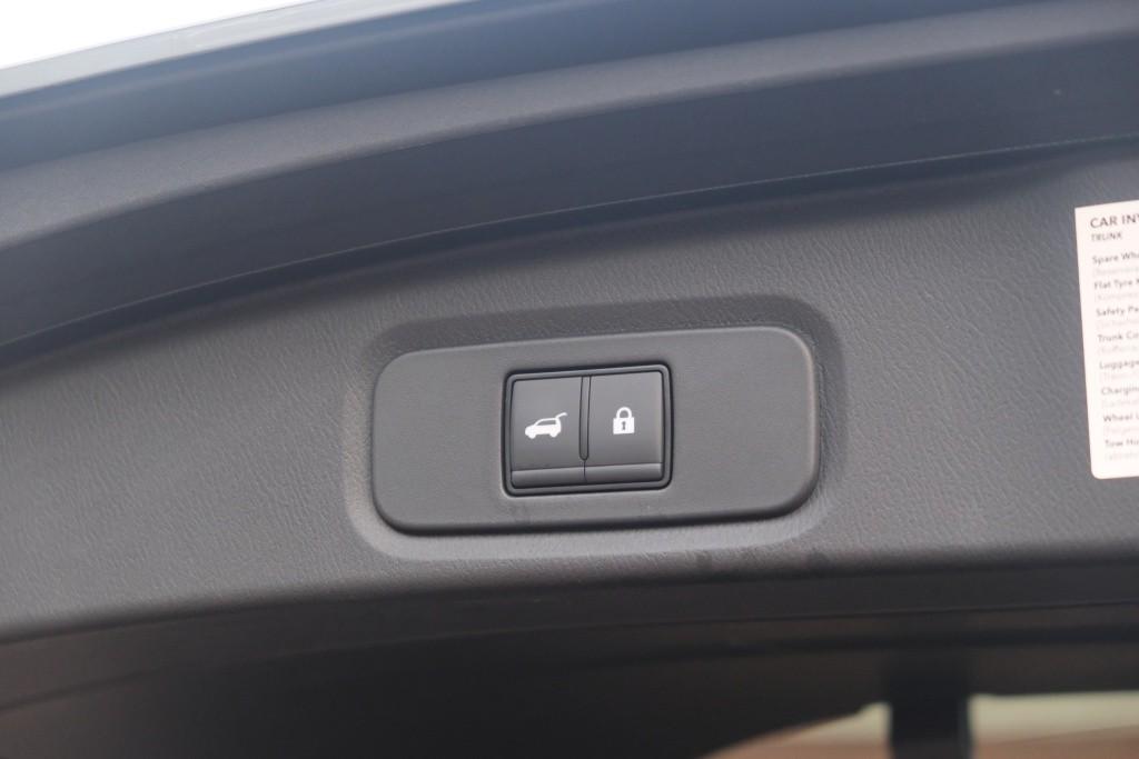 Nissan QASHQAI 1.3 MHEV 158pk Xtronic N-Connecta | Navi | App Connect | Adaptive Cruise | Keyless | 360° Camera | Elektrische Achterklep | Cold Pack afbeelding 34