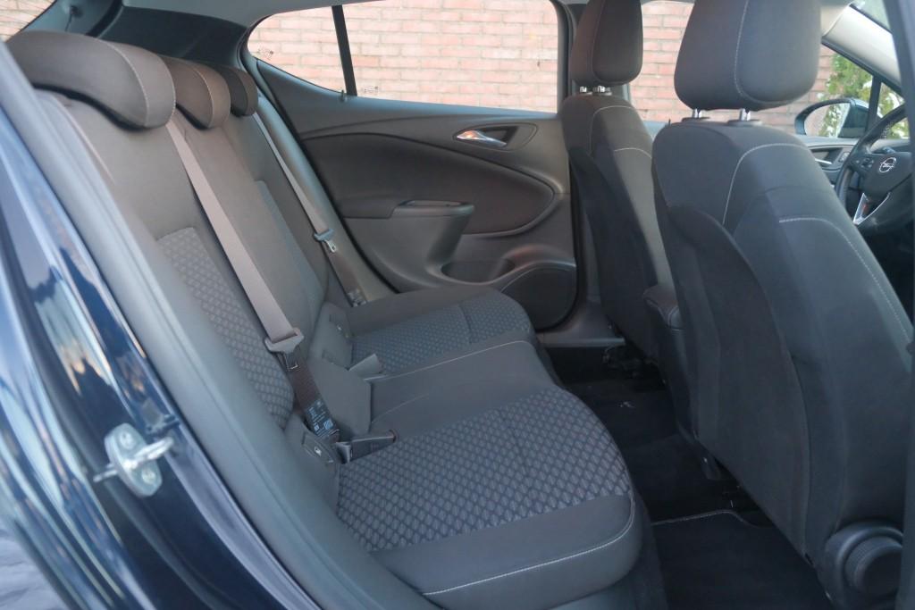 Opel Astra 1.0 Turbo 105pk 5-drs Online Edition | Navi | App Connect | Climate | Cruise | PDC | Trekhaak afbeelding 3