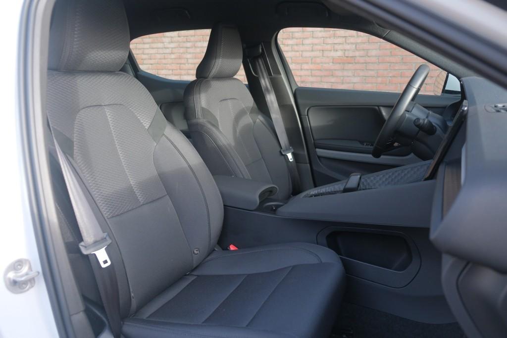 Polestar 2 Long Range Single Motor 78 kWh | Navi | Climate | Adaptive Cruise | Keyless | 360° Camera | Blind Spot afbeelding 5