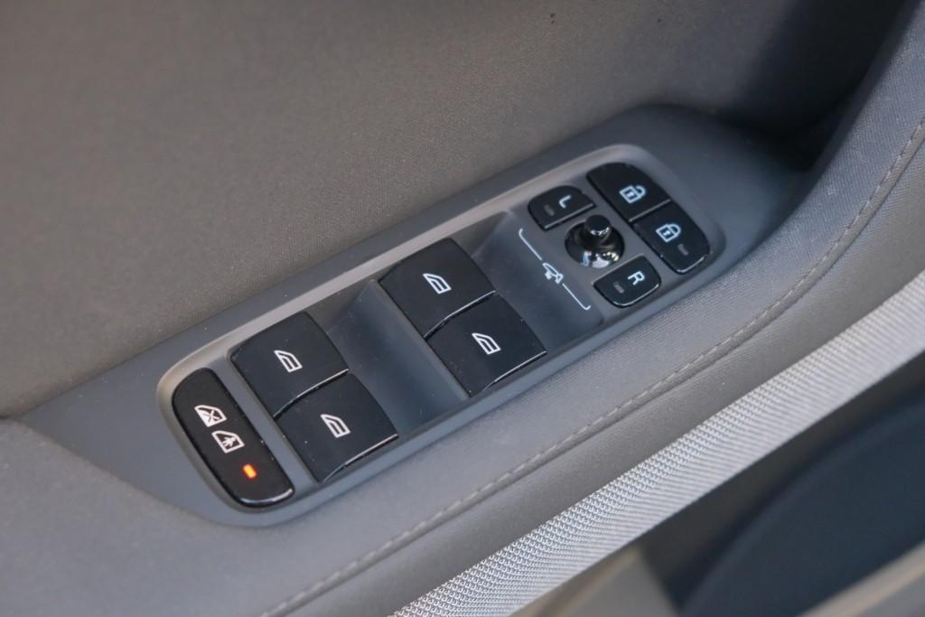 Polestar 2 Long Range Single Motor 78 kWh | Navi | Climate | Adaptive Cruise | Keyless | 360° Camera | Blind Spot afbeelding 22