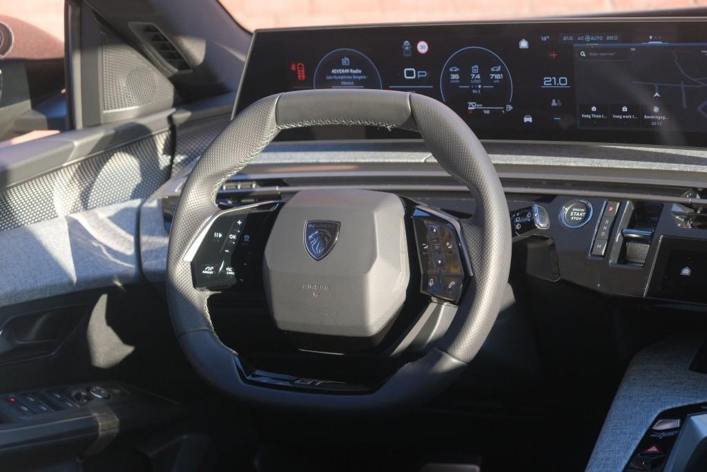 Peugeot 5008 1.2 Hybrid 145pk e-DCS6 GT 7 Persoons | Navi | App Connect | Climate | Adaptive Cruise | Camera | Keyless | Stoelverwarming | PDC afbeelding 11