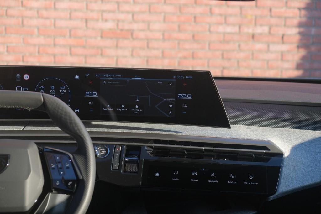 Peugeot 5008 1.2 Hybrid 145pk e-DCS6 GT 7 Persoons | Navi | App Connect | Climate | Adaptive Cruise | Camera | Keyless | Stoelverwarming | PDC afbeelding 13