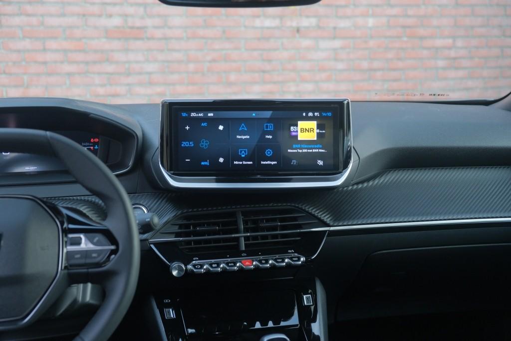 Peugeot 2008 1.2 PureTech 100pk Allure | App Connect | Keyless | Adaptive Cruise | Camera | Dodehoek | PDC afbeelding 13