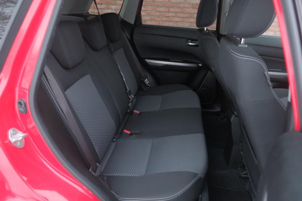 Suzuki Vitara 1.4 Boosterjet 140pk Select | App Connect | Climate | Cruise | Camera | Stoelverwarming | Trekhaak afbeelding 3