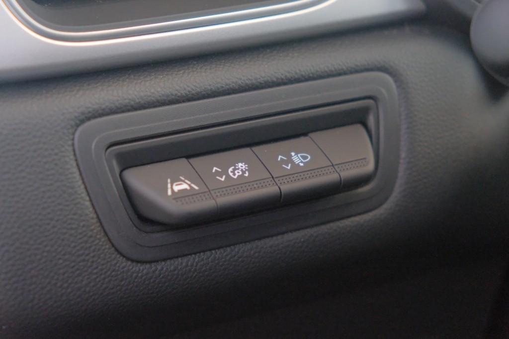 Renault Captur 1.0 TCe 90pk Intens | Navi | App Connect | Climate | Cruise | Keyless | Camera | PDC afbeelding 27