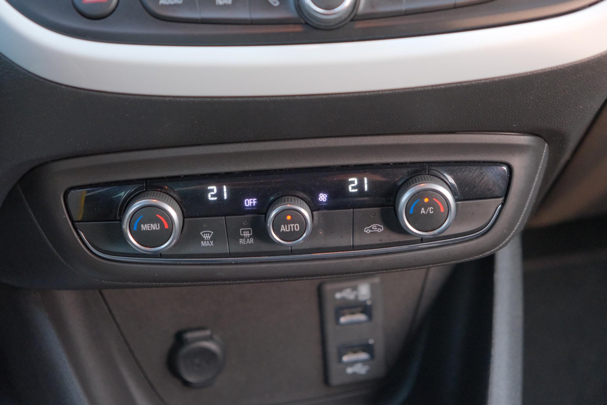 Opel Crossland X 1.2 Turbo 110pk Edition 2020 | Navi | Climate | Camera | PDC | Trekhaak | App Connect | 15" velgen afbeelding 11