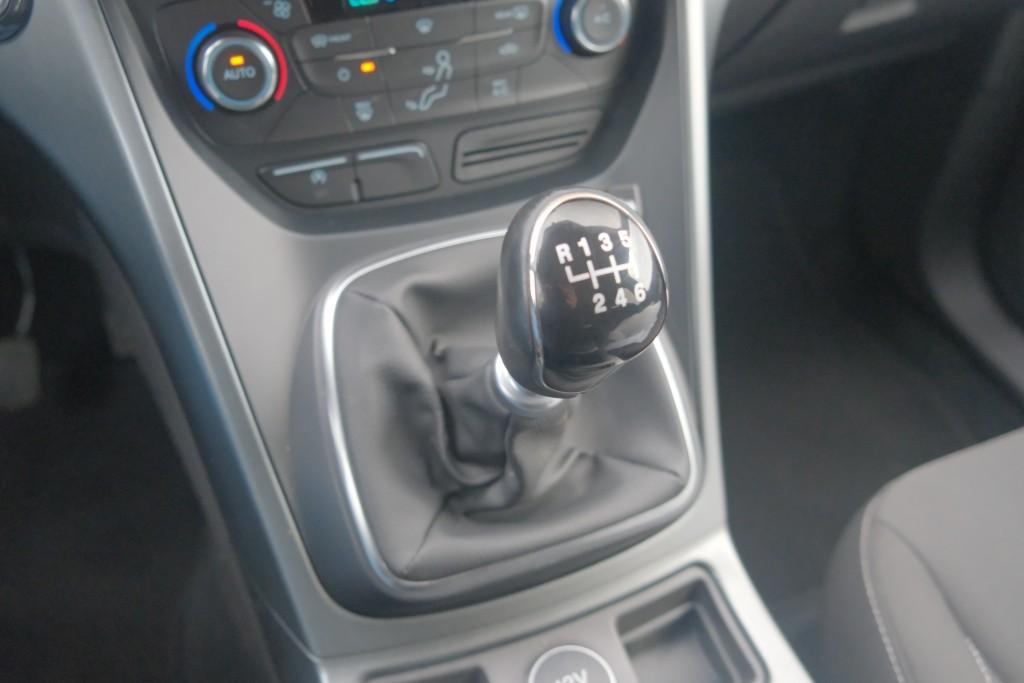 Ford Kuga 1.5 EcoBoost 120pk Trend Ultimate | Navi | Climate | Cruise | Camera | Keyless | Trekhaak afbeelding 21