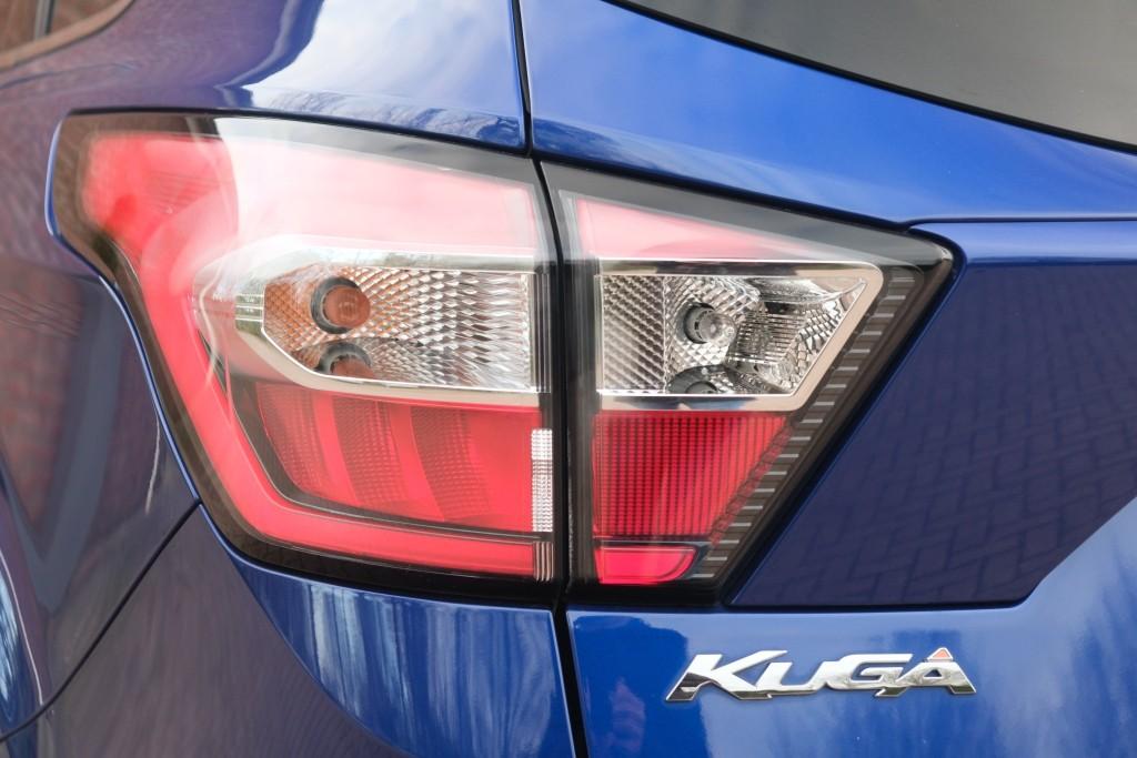 Ford Kuga 1.5 EcoBoost 120pk Trend Ultimate | Navi | Climate | Cruise | Camera | Keyless | Trekhaak afbeelding 31