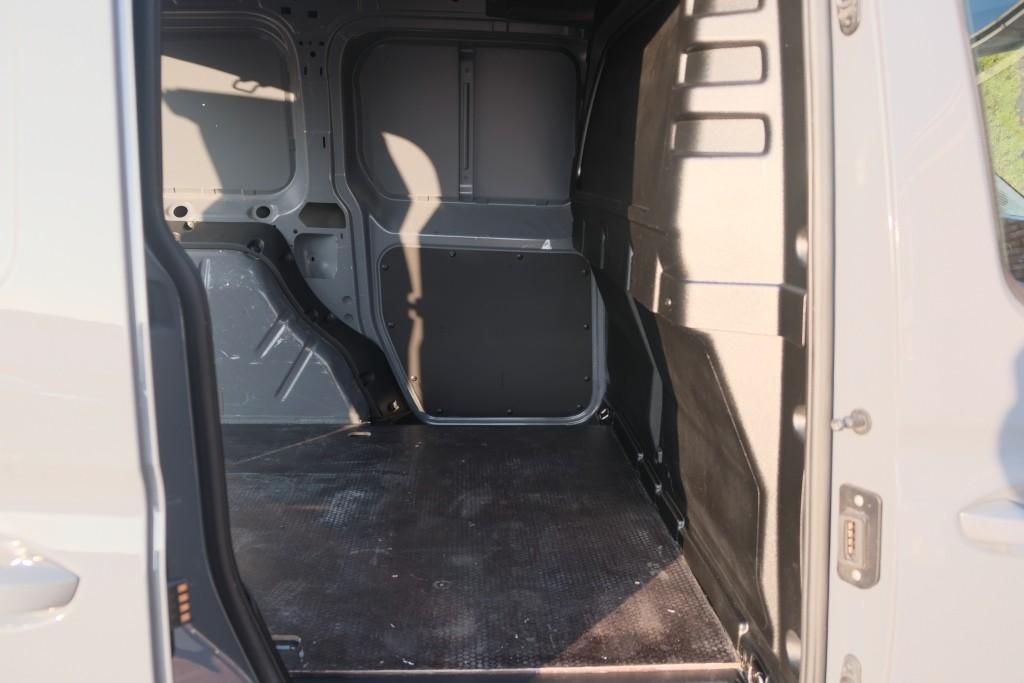 Volkswagen Caddy Cargo 2.0 TDi 102pk L1H1 Style | Navi | App Connect | Airco | Cruise | PDC | Trekhaak afbeelding 28