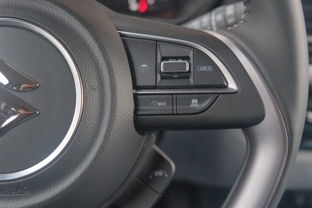 Suzuki Swift 1.2 82pk Style Smart Hybrid | Navi | App Connect | Climate | Adaptive Cruise | Camera | Keyless | Stoelverwarming afbeelding 9