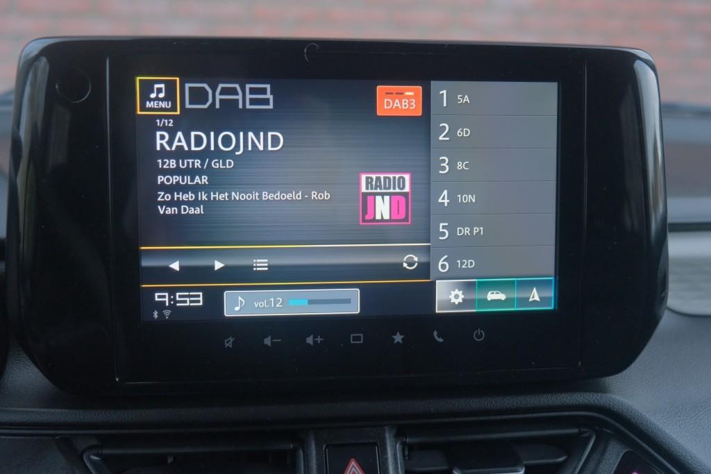 Suzuki Swift 1.2 82pk Style Smart Hybrid | Navi | App Connect | Climate | Adaptive Cruise | Camera | Keyless | Stoelverwarming afbeelding 17