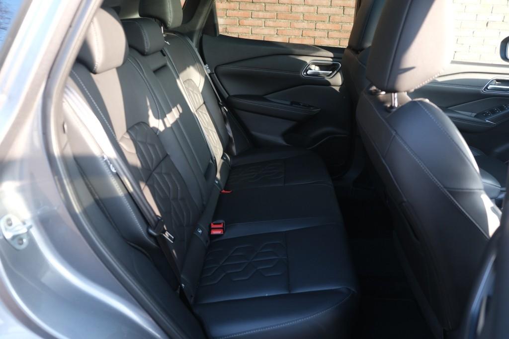 Nissan QASHQAI 1.3 MHEV 158pk Xtronic Tekna | Navi | Adaptive Cruise | 360° Camera | Leder | Head-up Display | Panoramadak | Keyless | Cold Pack afbeelding 3