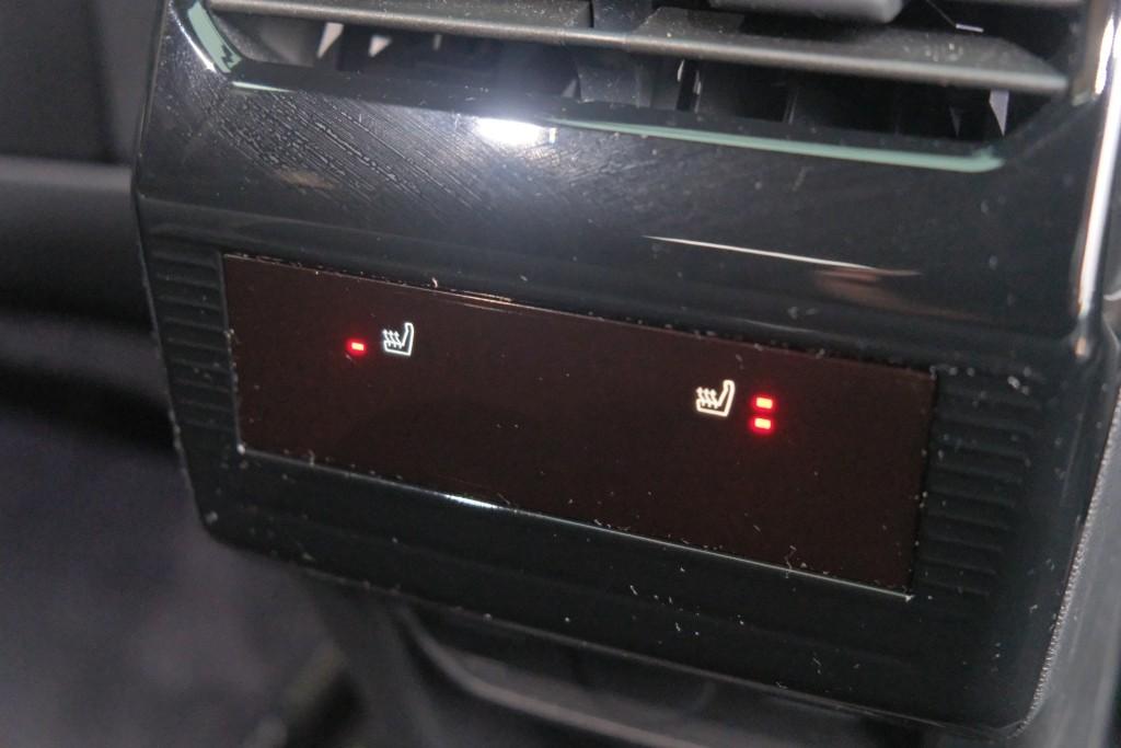 Peugeot 3008 1.2 Hybrid 145pk e-DCS6 GT | Navi | App Connect | Adaptive Cruise | Camera | Panoramadak | FOCAL® Audio | Elektrische Achterklep | Winter Pakket afbeelding 27