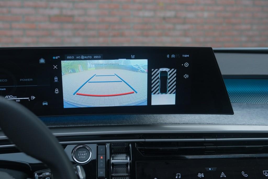 Peugeot 3008 1.2 Hybrid 145pk e-DCS6 GT | Navi | App Connect | Adaptive Cruise | Camera | Panoramadak | FOCAL® Audio | Elektrische Achterklep | Winter Pakket afbeelding 23