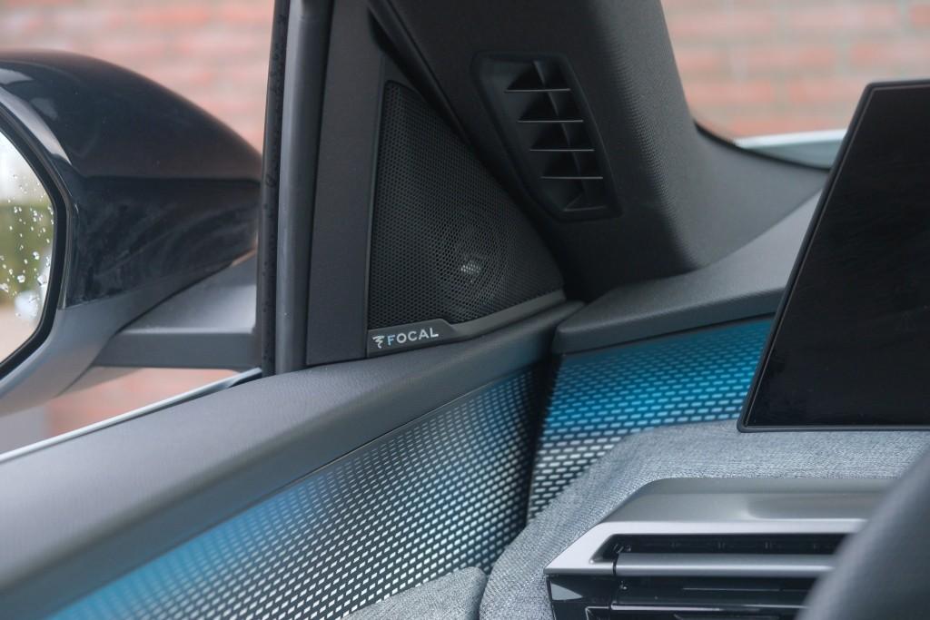 Peugeot 3008 1.2 Hybrid 145pk e-DCS6 GT | Navi | App Connect | Panoramadak | Focal Audio | Alcantara | Camera | Elektrische Achterklep | Winter Pakket afbeelding 15