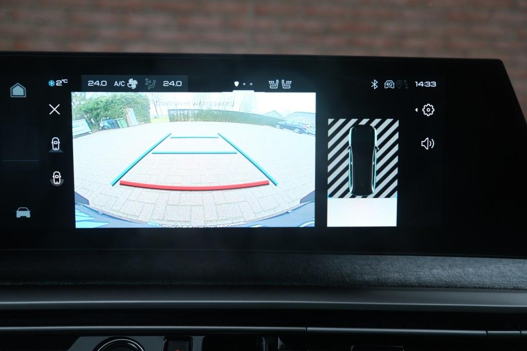 Peugeot 5008 1.2 Hybrid 145pk e-DCS6 GT 7 Persoons | Navi | App Connect | Adaptive Cruise | Panoramadak | Camera | Keyless | Stoelverwarming | Elektrische Achterklep | PDC afbeelding 21