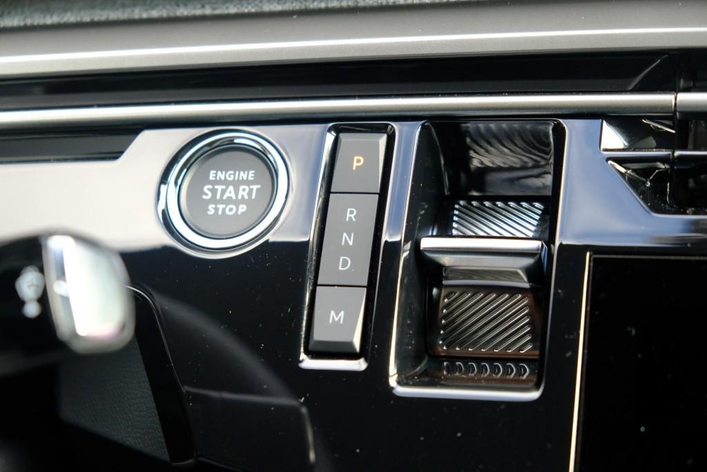 Peugeot 5008 1.2 Hybrid 145pk e-DCS6 GT 7 Persoons | Navi | App Connect | Adaptive Cruise | Panoramadak | Camera | Keyless | Stoelverwarming | Elektrische Achterklep | PDC afbeelding 25