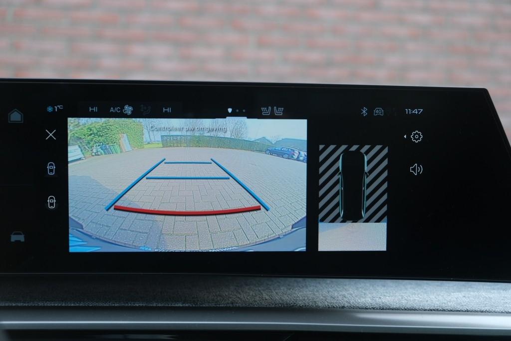 Peugeot 5008 1.2 Hybrid 145pk e-DCS6 GT 7 Persoons | Navi | App Connect | Adaptive Cruise | Panoramadak | Camera | Keyless | Stoelverwarming | Elektrische Achterklep | PDC afbeelding 21