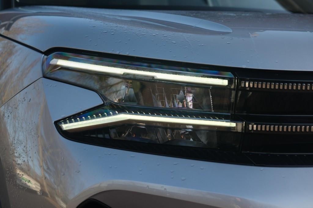 Citroën C5 Aircross 1.6 Plug-in Hybrid 180pk EAT8 Max | Navi | App Connect | Adaptive Cruise | Panoramadak | Camera | Keyless | PDC afbeelding 2