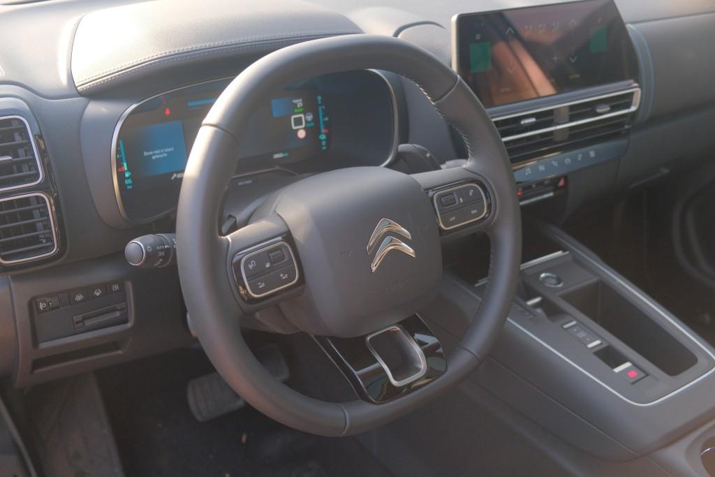 Citroën C5 Aircross 1.6 Plug-in Hybrid 180pk EAT8 Max | Navi | App Connect | Adaptive Cruise | Panoramadak | Camera | Keyless | PDC afbeelding 8