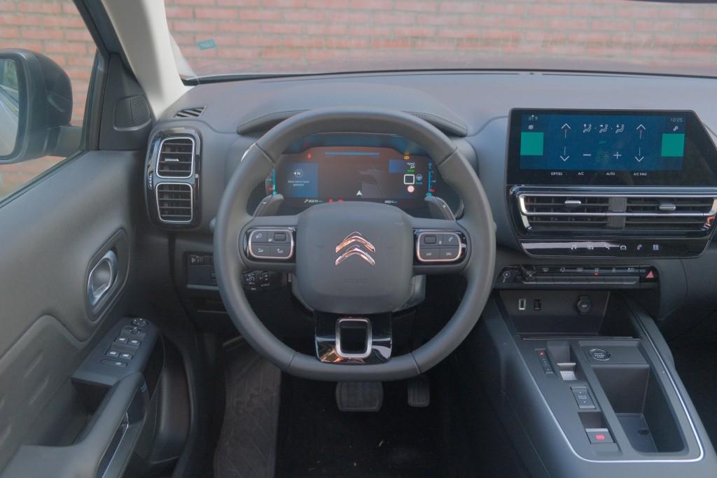 Citroën C5 Aircross 1.6 Plug-in Hybrid 180pk EAT8 Max | Navi | App Connect | Adaptive Cruise | Panoramadak | Camera | Keyless | PDC afbeelding 16