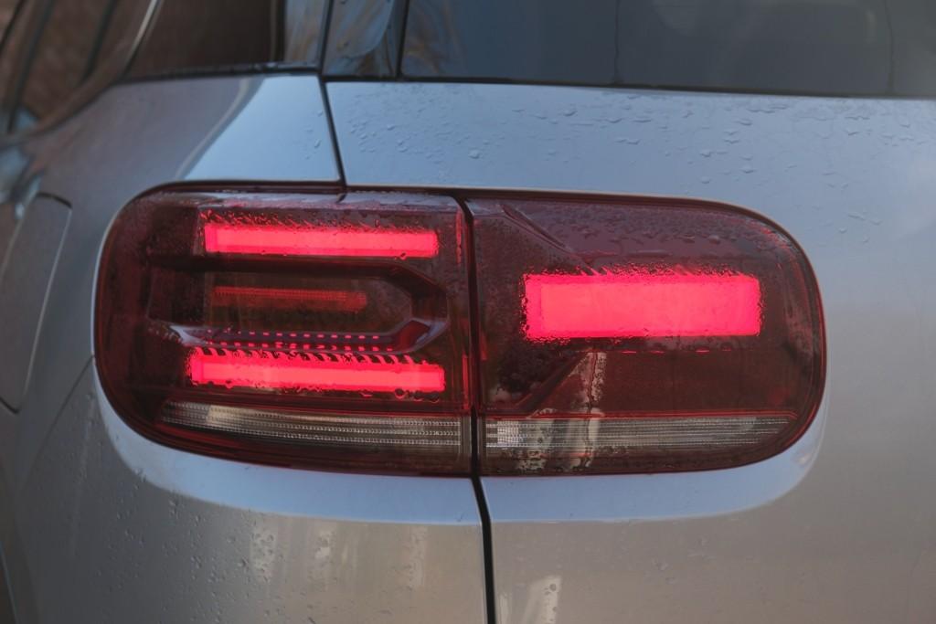 Citroën C5 Aircross 1.6 Plug-in Hybrid 180pk EAT8 Max | Navi | App Connect | Adaptive Cruise | Panoramadak | Camera | Keyless | PDC afbeelding 34